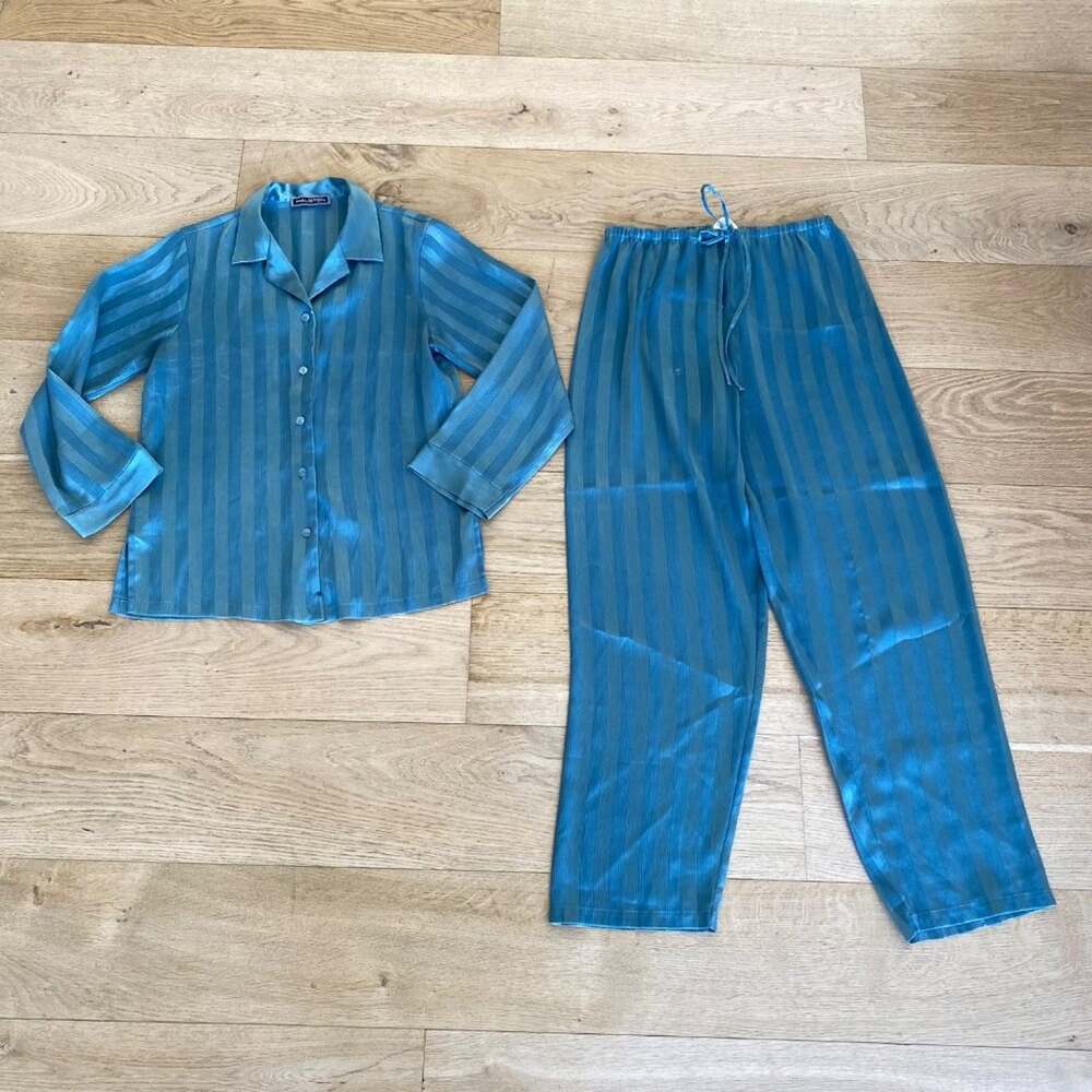 Halston - Shadow Stripe Pyjama Set in Teal